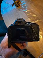 Nikon D5600 + 18-140mm Kitlens - Goede Staat, Gebruikt, Spiegelreflex, Ophalen of Verzenden, Nikon