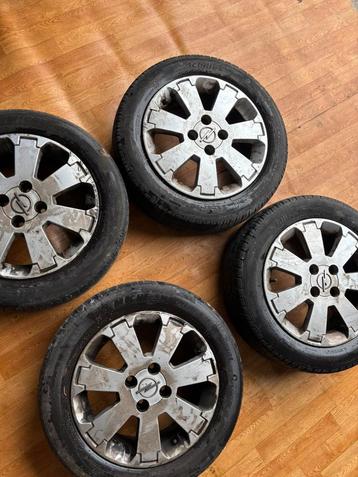Opel bandjes beschikbaar voor biedingen