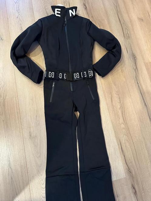 Nikkie skipak maat 34 zwart, Kleding | Dames, Wintersportkleding, Zo goed als nieuw, Pak, Maat 34 (XS) of kleiner, Ophalen of Verzenden