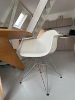Vitra DSW Eames Stoel - 2 stuks voor 250,-, Ophalen, Kunststof, Gebruikt, Wit