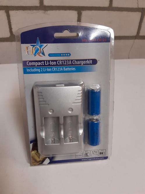 Compact li-oncr123a chargerkit HQ v lader baterijen 3 volt, Audio, Tv en Foto, Opladers, Nieuw, Ophalen of Verzenden