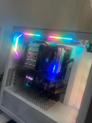 Sterke gaming setup te koop beschikbaar voor biedingen