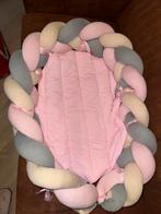 Roze Babynestje & newborn luiers, Ophalen, Zo goed als nieuw