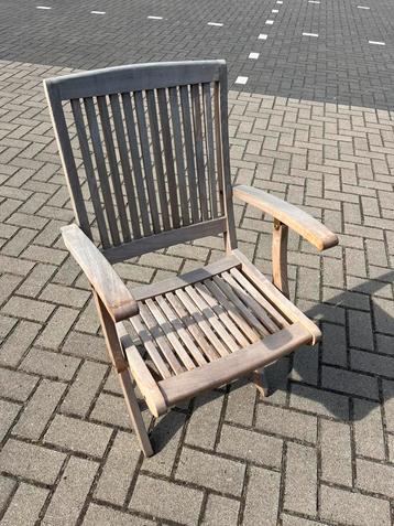 2 inklapbare teakhouten tuinstoelen vergrijsd aanbieding!! beschikbaar voor biedingen