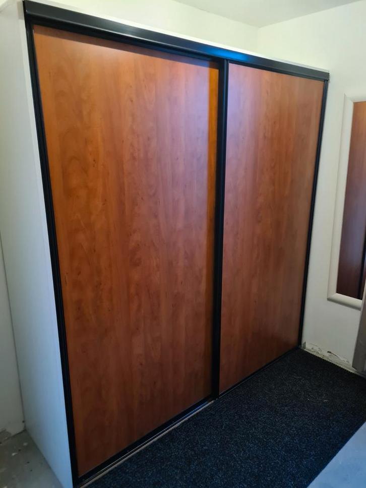 Ruime Kledingkast met Schuifdeuren, Huis en Inrichting, Kasten | Kledingkasten, Gebruikt, 200 cm of meer, 150 tot 200 cm, 50 tot 75 cm