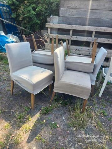 6x eettafel stoelen GRATIS
