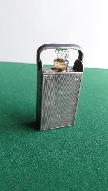 Parfum flesje  Odeurflacon - Art deco afwijkend type beschikbaar voor biedingen