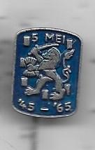 5 MEI BEVRIJDING SPELD BLAUWE UITVOERING, Ophalen of Verzenden, Gebruikt, Overige onderwerpen, Speldje of Pin