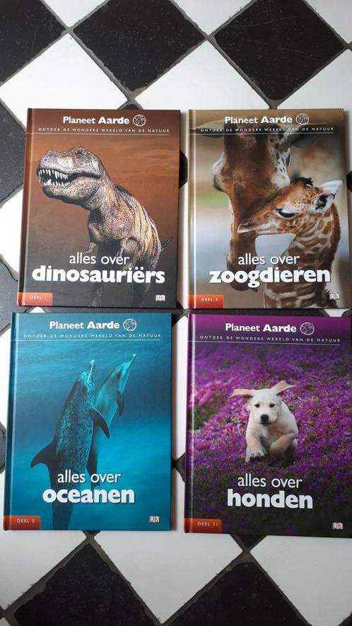 Planeet Aarde deel 1,2,3 + 11 nieuwstaat 4 stuks als nieuw, Boeken, Dieren en Huisdieren, Zo goed als nieuw, Honden, Ophalen of Verzenden