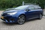 Toyota Avensis1.8 VVT-i Executive Business AUTOMAAT,TREKHAAK, Stof, Blauw, Bedrijf, 1600 kg