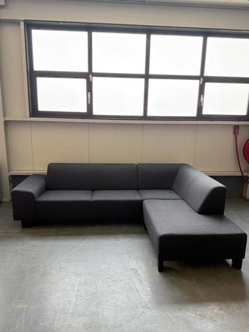 Nette design hoekbank | design hoekbank beschikbaar voor biedingen