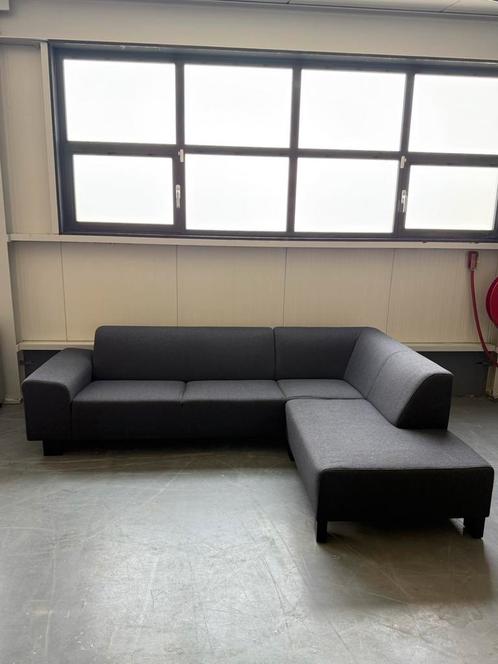Nette design hoekbank | design hoekbank, Huis en Inrichting, Banken | Bankstellen, Zo goed als nieuw, Hoekbank, Driepersoons, 250 tot 300 cm