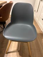 Twee Stoelen in Goede Staat - Perfect voor Airbnb!, Ophalen, Kunststof, Twee, Zo goed als nieuw