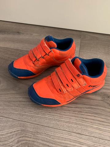 Brabo veld hockeyschoenen maat 33 beschikbaar voor biedingen