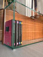 Wandplank, vitrinekast, design, glas, Hulsta, Ophalen of Verzenden, Minder dan 150 cm, 25 tot 50 cm, Glas