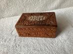 Vintage handgesneden houten doosje, Antiek en Kunst, Ophalen of Verzenden