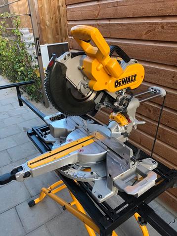 Dewalt afkortzaag DWS727-qs beschikbaar voor biedingen