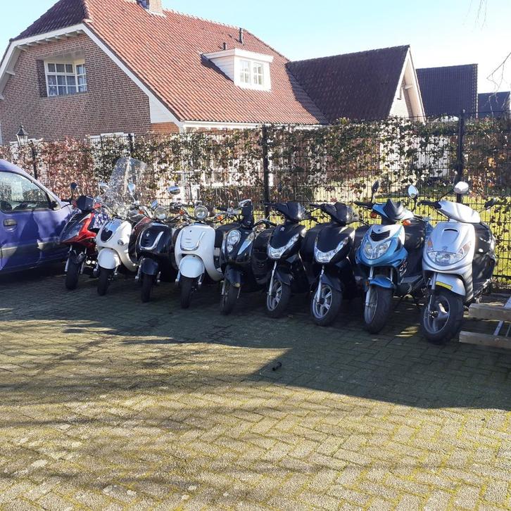 GEVRAAGD / GEZOCHT : Scooter , motor , motorscooter vespa, Fietsen en Brommers, Overige Fietsen en Brommers, Gebruikt, Ophalen