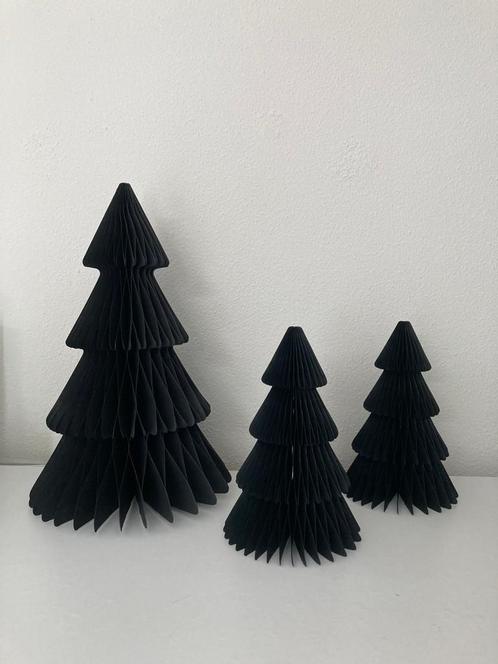 Corios-Honeycomb Kerstboom zwart M of L 8.Nieuw!, Diversen, Kerst, Nieuw, Ophalen of Verzenden
