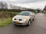 Renault Mégane 1.6  cabrio leer airco stoelverwarming, Auto's, Voorwielaandrijving, 65 €/maand, 1295 kg, 4 cilinders