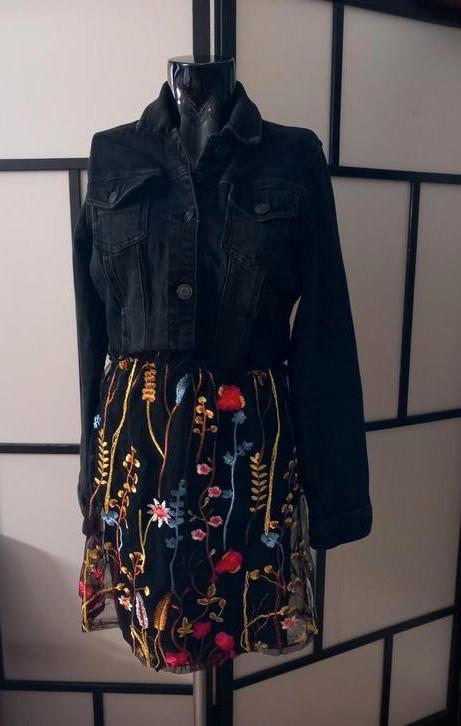 Uniek sexy setje in zwart met mesh bloemenzee, Kleding | Dames, Dames-kledingpakketten, Nieuw, Maat 38/40 (M), Verzenden