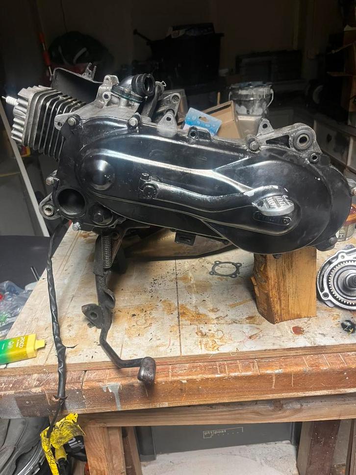 Piaggio zip 2 takt 70cc BLOK!, Fietsen en Brommers, Brommeronderdelen | Scooters, Piaggio, Blok, Ophalen of Verzenden