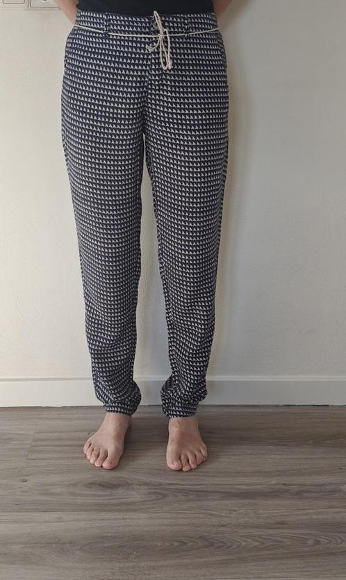 Blauwe pantalon met print – Gaastra maat 27, Kleding | Dames, Broeken en Pantalons, Gedragen, Maat 34 (XS) of kleiner, Blauw, Ophalen of Verzenden