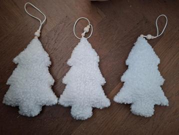 Drie Teddy Kerstboomhangers beschikbaar voor biedingen