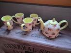 Theepot set met fruitmotief - 5 delig, Keramiek, Ophalen of Verzenden, Zo goed als nieuw, Overige stijlen