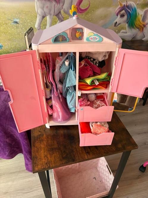 Baby Born Kledingkast met Kleding, Kinderen en Baby's, Speelgoed | Poppen, Zo goed als nieuw, Babypop, Ophalen of Verzenden