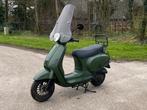 Senzo scooter, Vespa, AGM look, Fietsen en Brommers, Snorfietsen en Snorscooters, Overige merken, Ophalen of Verzenden