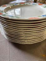 18 Antieke Wedgwood Borden - Serie 8275, Ophalen of Verzenden, Zo goed als nieuw, Bord(en), Wedgwood