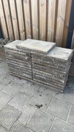 25 stuks 60x40 tegels gratis af te halen!, Ophalen, Gebruikt, 5 tot 10 m², Beton