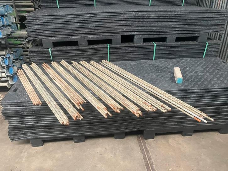 Beton bekisting wartels centerpennen spanstaaf volgplaat, Doe-het-zelf en Verbouw, Elektra en Kabels, Gebruikt, Overige typen