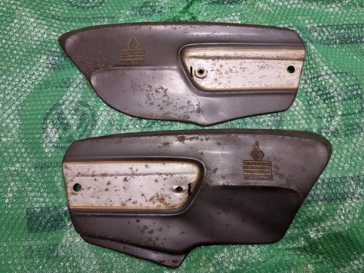 Motorbeplating Zijkappen Magneet Commodore, Fietsen en Brommers, Brommeronderdelen | Oldtimers, Gebruikt, Overige merken, Overige typen
