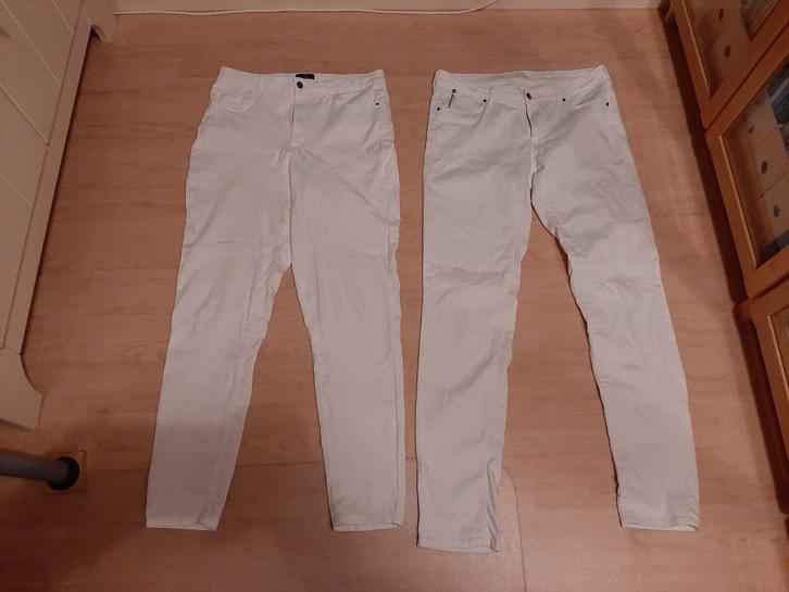 2 witte broeken (jeans model) dames, Kleding | Dames, Broeken en Pantalons, Zo goed als nieuw, Maat 42/44 (L), Wit, Lang, Ophalen of Verzenden