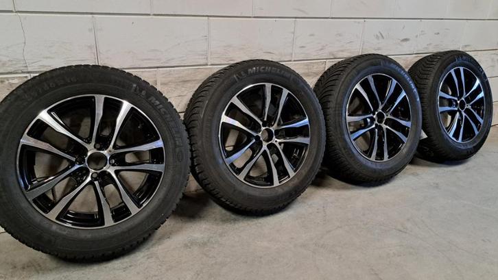 Bi-color velgen Renault Captur Dogger Sandero Step 205/60/16, Auto-onderdelen, Banden en Velgen, Banden en Velgen, Winterbanden