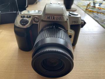 Nikon F60 met Nikkor AF 35 - 80mm zoom