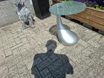 schitterende aparte design bijzettafel beschikbaar voor biedingen