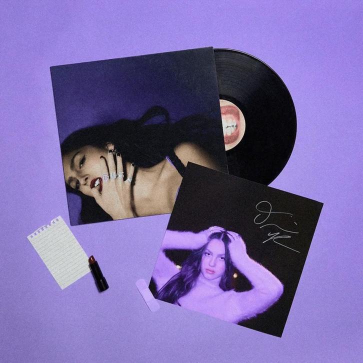 Vinyl LP Olivia Rodrigo Guts GESIGNEERD2 BLACK Vinyl NIEUW, Cd's en Dvd's, Vinyl | Pop, Nieuw in verpakking, 2000 tot heden, 12 inch