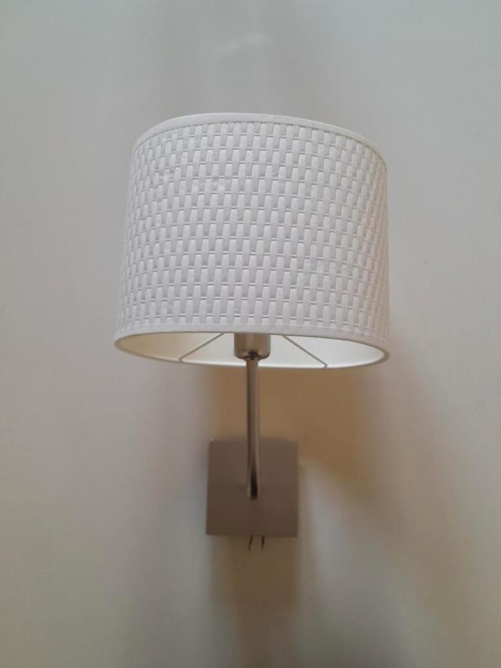 Wandlamp Aläng IKEA, wit, Huis en Inrichting, Lampen | Lampenkappen, Zo goed als nieuw, 25 tot 50 cm, Ovaal, Wit, Ophalen of Verzenden