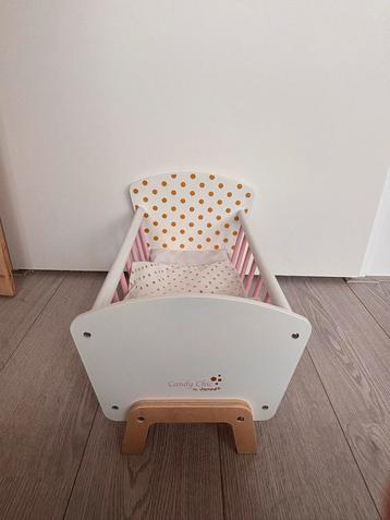 Janod Poppenbedje Candy Chic - Zo Goed Als Nieuw! beschikbaar voor biedingen