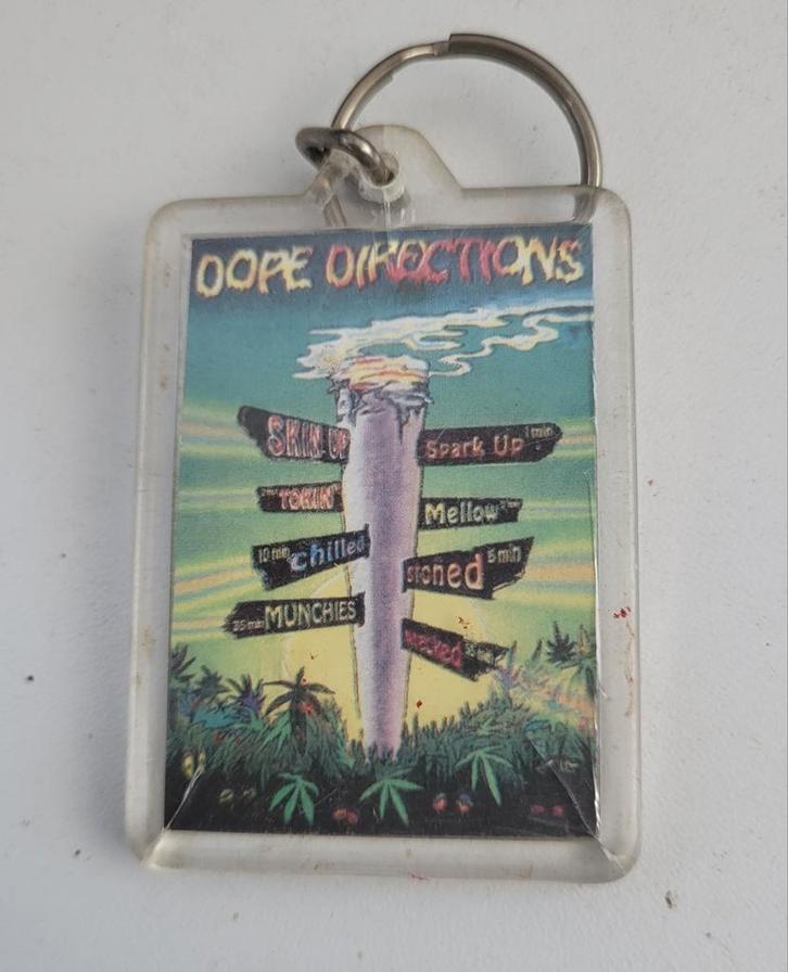 Dope Directions Sleutelhanger, Verzamelen, Sleutelhangers, Gebruikt, Overige typen, Ophalen of Verzenden