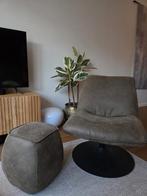 Groene fauteuil met poef, Huis en Inrichting, Fauteuils, Ophalen, 75 tot 100 cm, Zo goed als nieuw, Stof