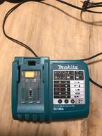 Makita DC18RAT Accu Oplader, Ophalen of Verzenden, Gebruikt