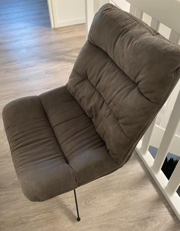 Fauteuil beschikbaar voor biedingen