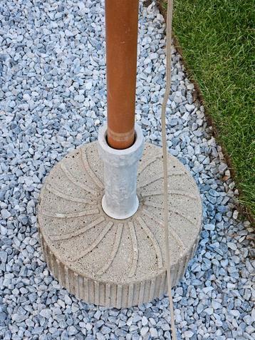 Parasol beschikbaar voor biedingen