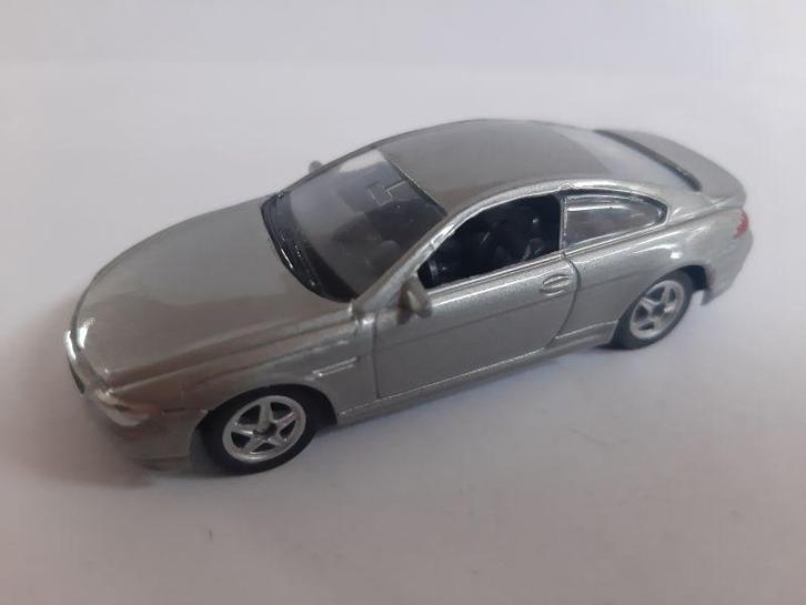 BMW 645i coupé in zilvergrijs van Welly Made in China 3 inch, Hobby en Vrije tijd, Modelauto's | Overige schalen, Nieuw, Auto