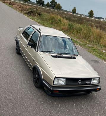 Volkswagen Jetta mk2 1.8 gl 1987 showauto op airride beschikbaar voor biedingen