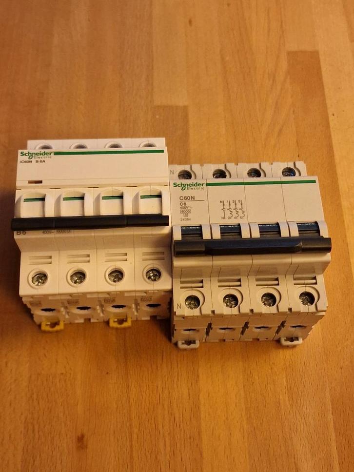 Schneider electric 6A automaat iC60N, 1st beschikbaar, Doe-het-zelf en Verbouw, Elektra en Kabels, Zo goed als nieuw, Overige typen